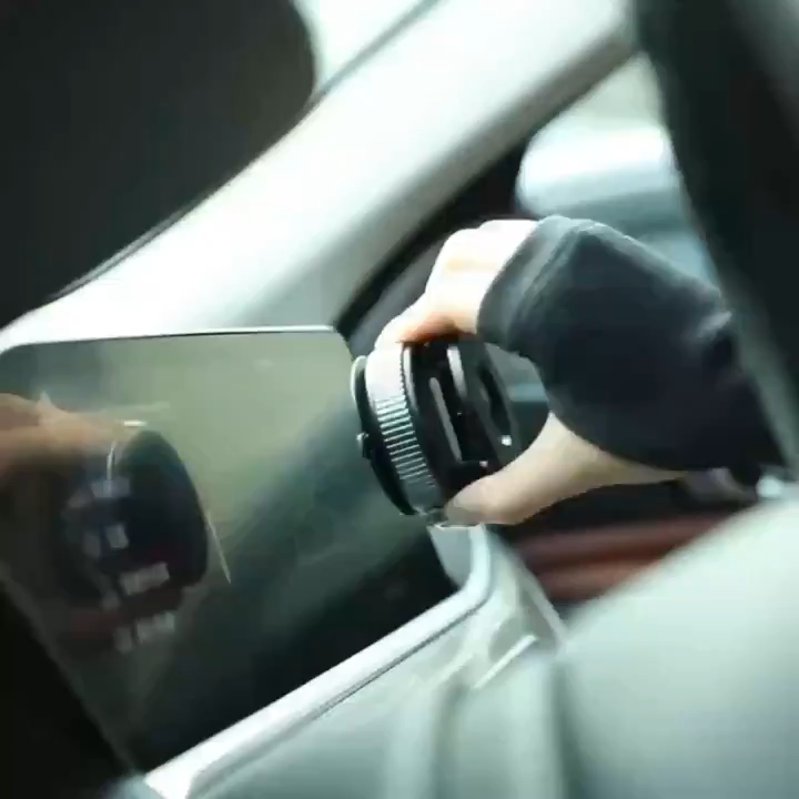 👉 Luxury Magnetic Car Phone Holder (Vacuum Suction) – Strong Grip, 360° Rotation | Cash on Delivery UAE